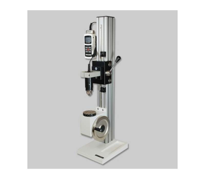 De TST verticale handmatige torque-testbank wordt getoond met een Model 5I kracht-/torque-indicator en een serie R50 torque-sensor.