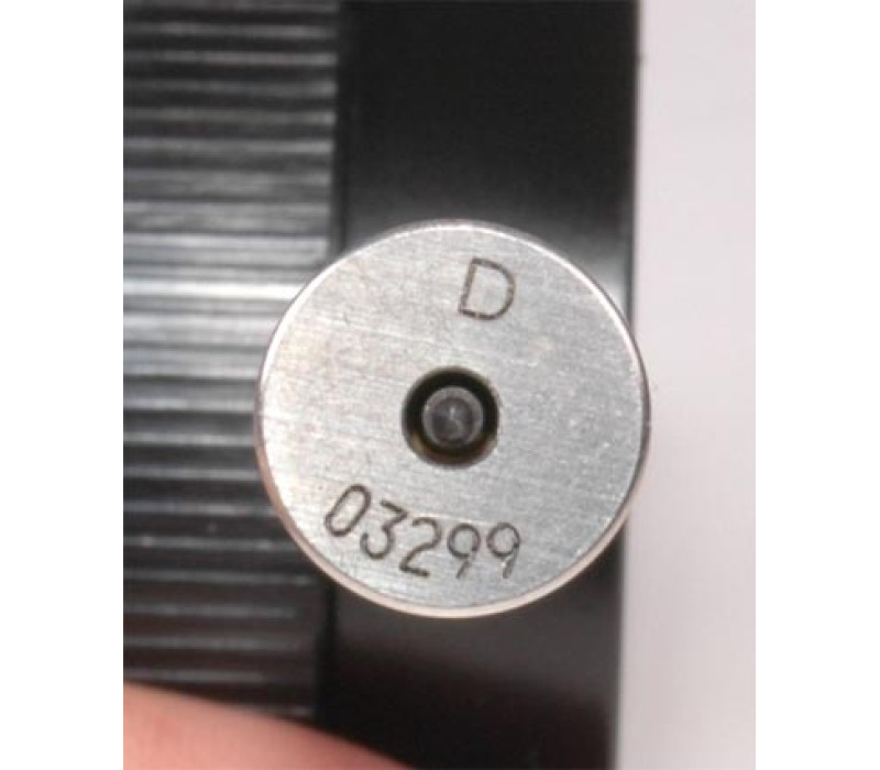 Kleine voet (ASTM D2240) geschikt voor kleine oppervlaktes. Met behulp van een adapter wordt deze aangepast aan de verschillende normen zoals DIN, JIS of ASKER.