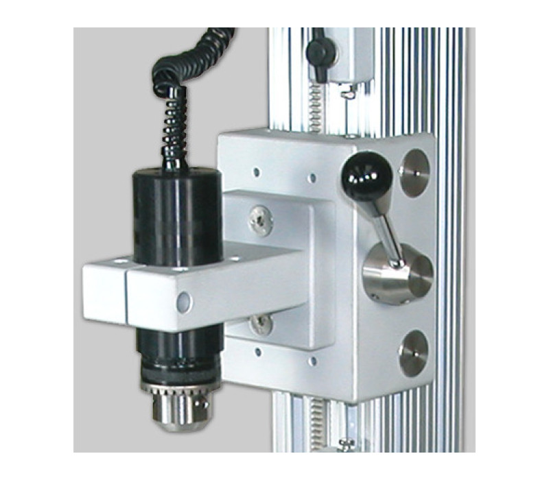 Series R50 torque-sensor gemonteerd op een model TSTM-DC gemotoriseerde torque-testbank. De sensor past in de houder zonder dat er extra adapters nodig zijn.