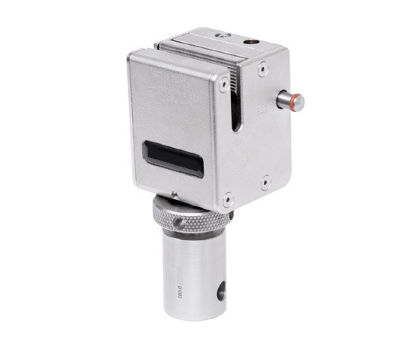 Snel verwisselbare oog-eind adapters zorgen voor eenvoudige verwijdering/installatie van de handgreep en voorkomen van rotatie.