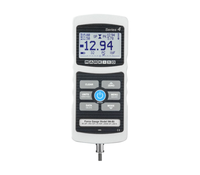 Vooraanzicht van de Series-4 digitale krachtmeter met zijn sterke aluminium behuizing en groot verlicht display