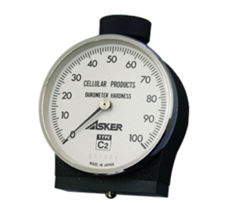 De Durometer Asker Type C2 is geschikt voor zacht rubber, sponzen, schuim elastomeren, opgerolde draden. Deze durometer is geschikt voor zachter materialen die met de Durometer Asker Type C lastig te meten zijn.