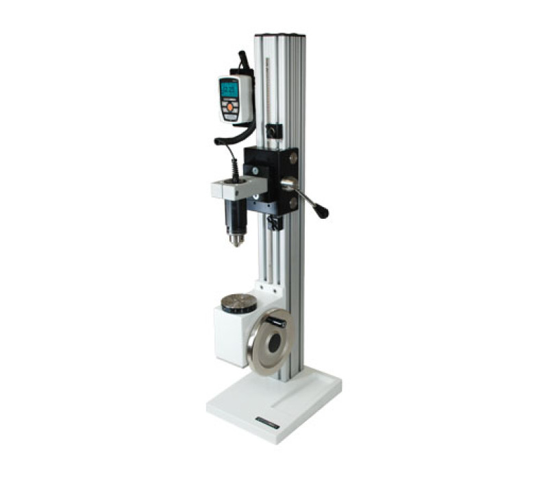 De TT03-torque-meter is op verschillende manieren inzetbaar, zoals hier gemonteerd op een handmatige TST-koppeltestbank.
