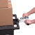SERIES E GRIPS E1008, E1009, E1010, E1009 dubbelhandige handgreep en rechthoekig attachment gemonteerd op een Series-E krachtmeter in een typische duw-testtoepassing.