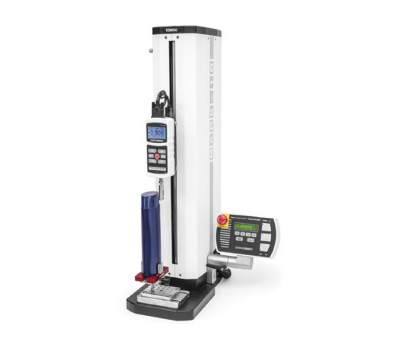 G1104 wordt getoond in een typische configuratie, met krachtmeter en gemotoriseerde testopstelling.