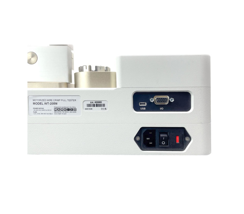De WT-205M wordt gevoed door een AC adapter of oplaadbare batterij. Gegevens kunnen worden verzonden via USB, RS-232, Mitutoyo (Digimatic) en analoge uitgangen.